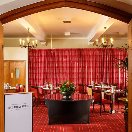 Mercure Leeds Parkway Hotel-2